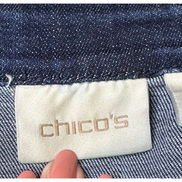 Chicos Womens Denim Jacket Size 2 With Embellished Collar & Pockets - Picture 5 of 10